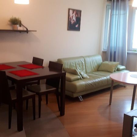 Tripstay Lucka Wiev Apartament Варшава Екстер'єр фото