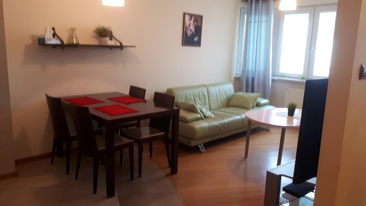 Tripstay Lucka Wiev Apartament Варшава Екстер'єр фото